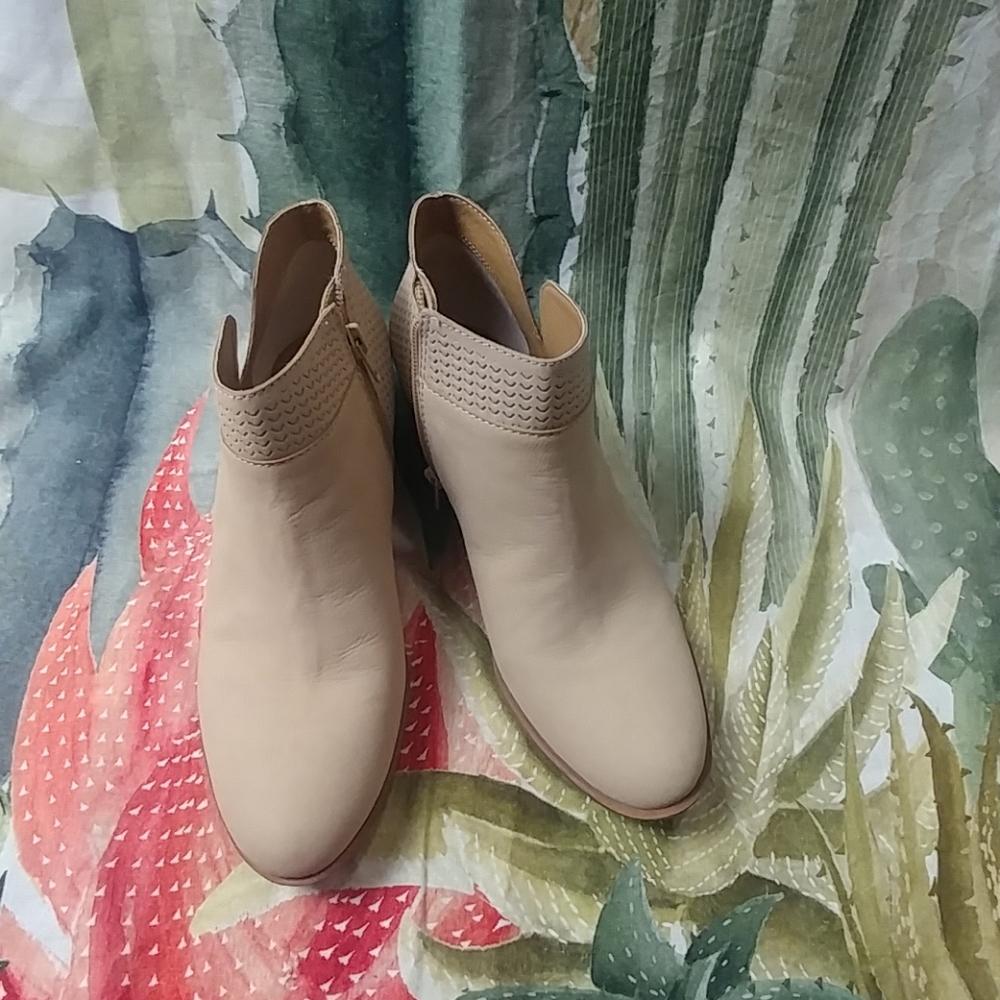 Lucky Brand shoes